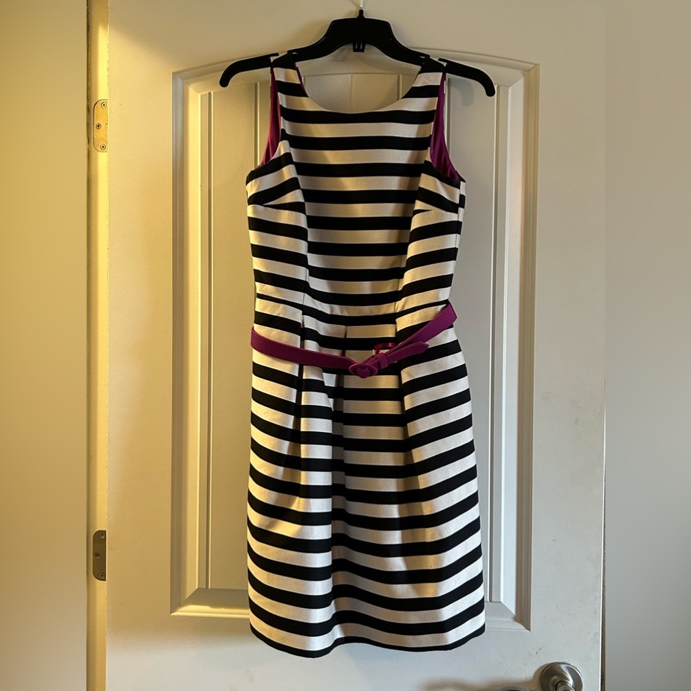 White House Black Market, size small mini dress.  Worn once. IT HAS POCKETS!!